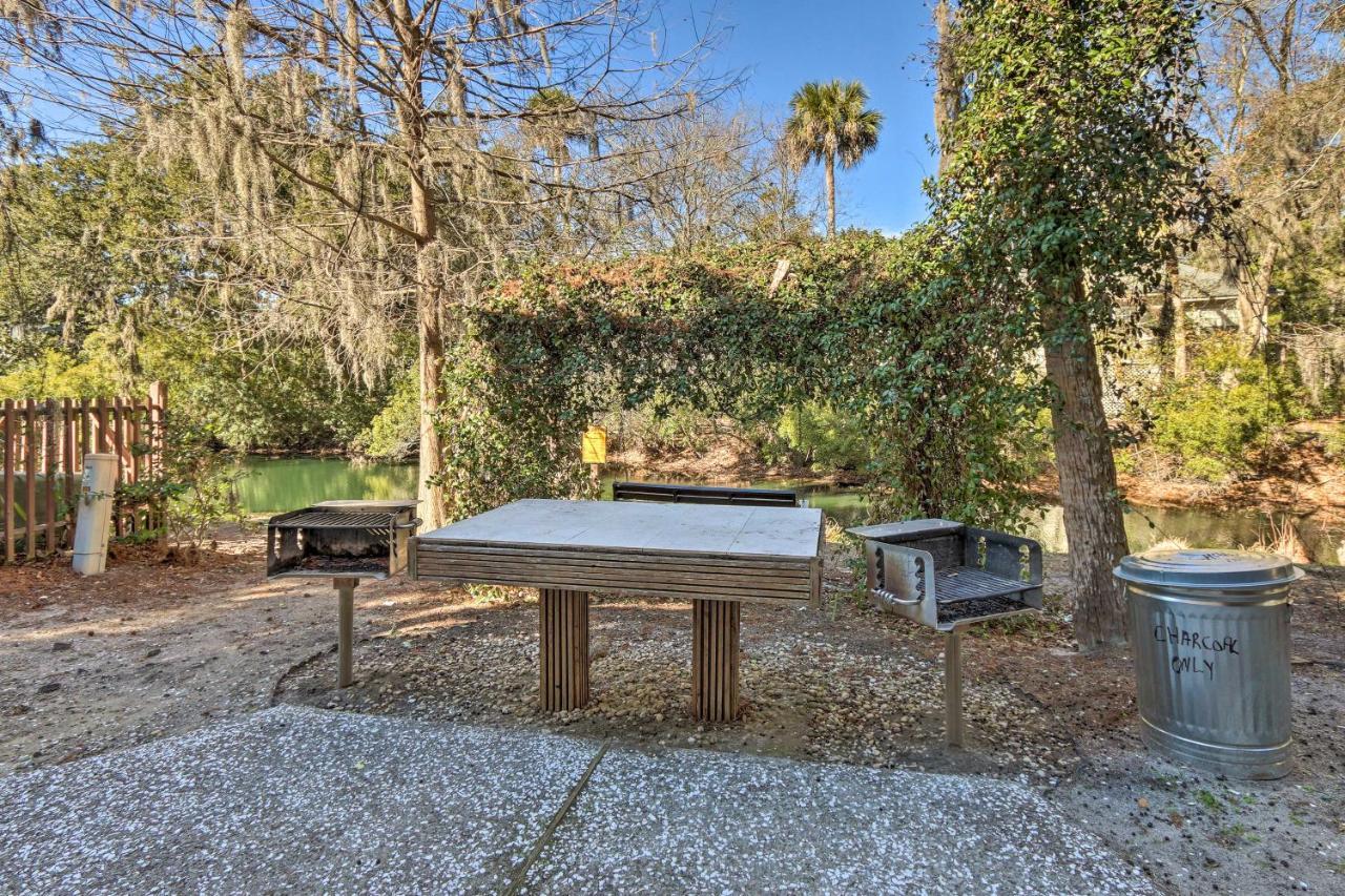 Hilton Head Condo With Covered Balcony And Pool Access 힐튼 헤드 아일랜드 외부 사진