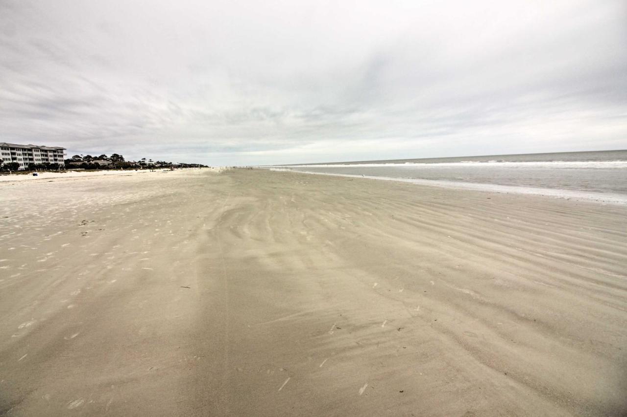 Hilton Head Condo With Covered Balcony And Pool Access 힐튼 헤드 아일랜드 외부 사진